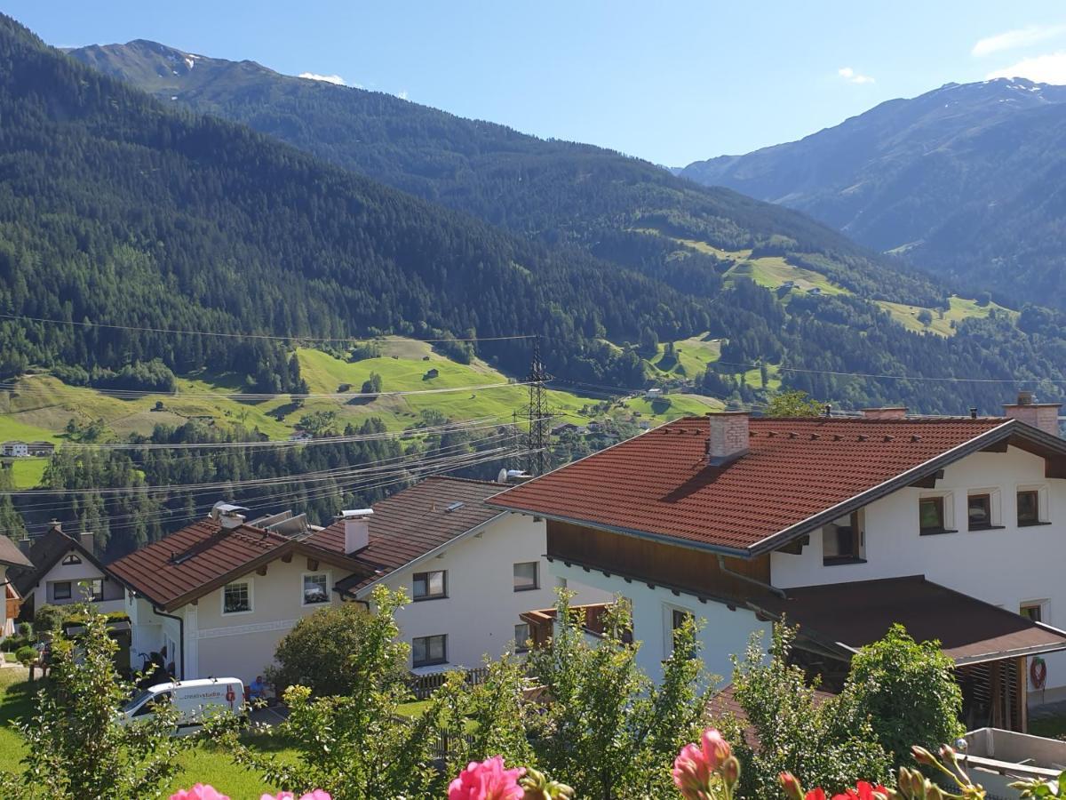 Hofstaetter Ferienwohnung Fließ Buitenkant foto